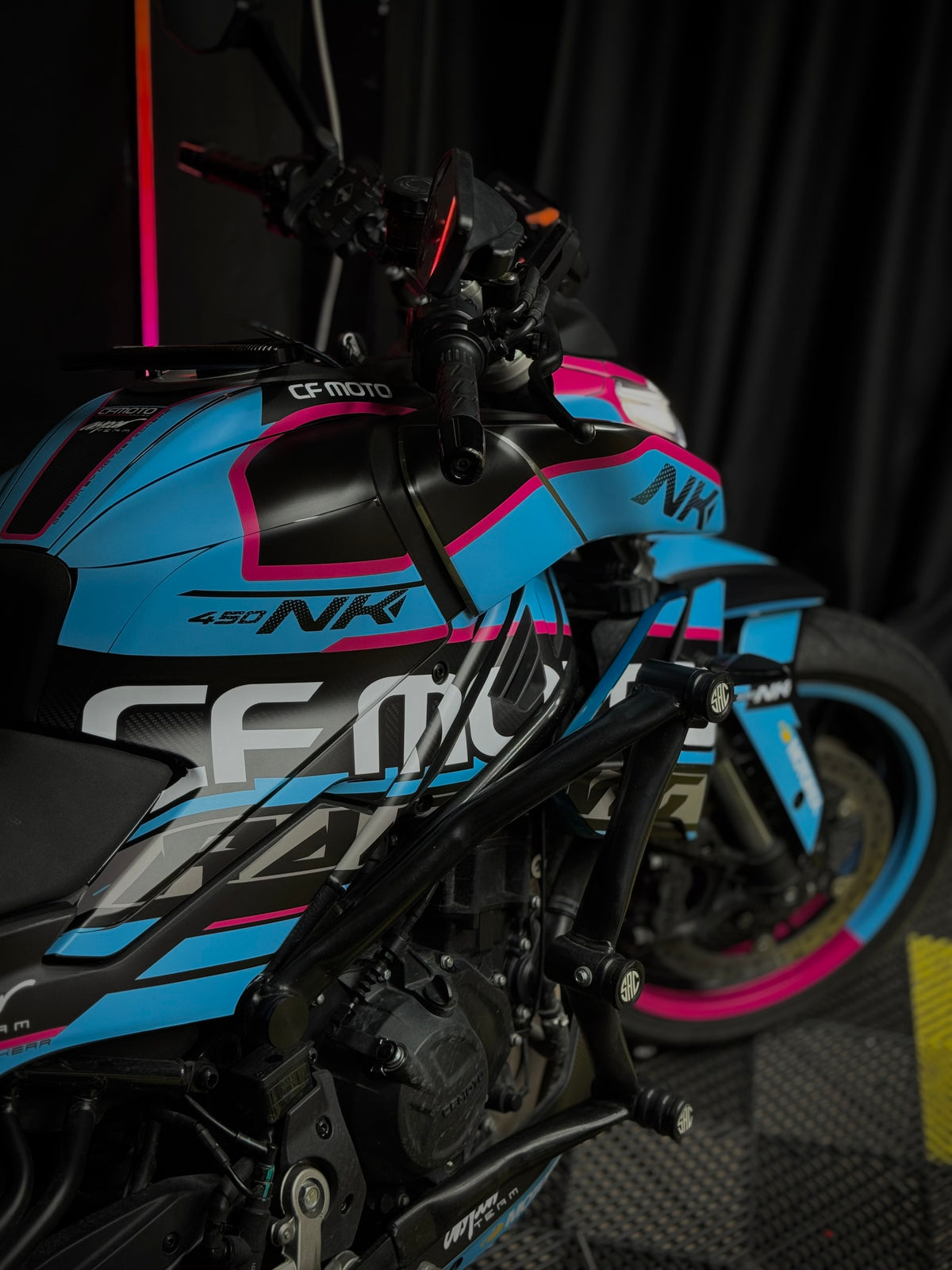 CFMoto 450 NK 2024-2025