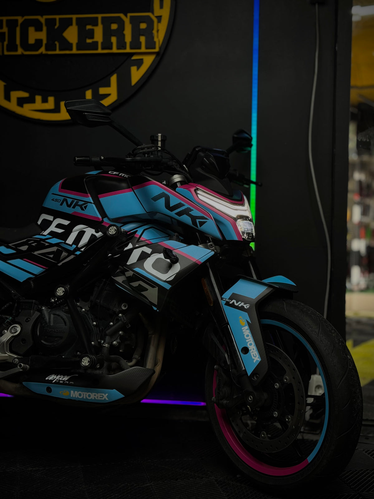 CFMoto 450 NK 2024-2025