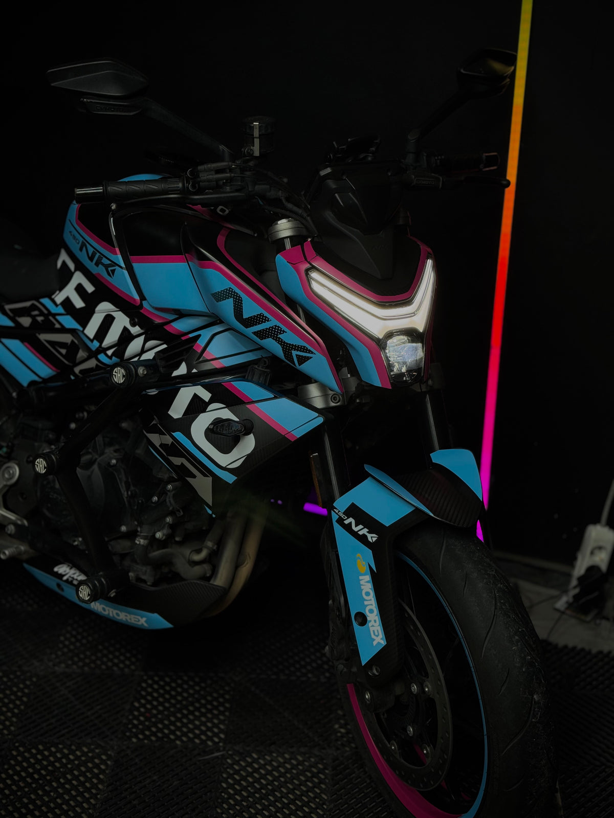 CFMoto 450 NK 2024-2025
